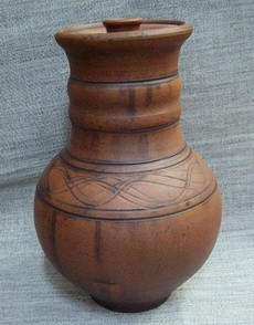 Крынка - жбан из глины.