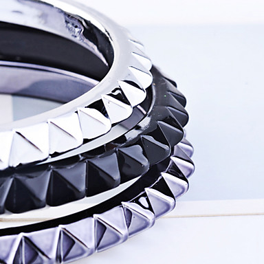 3 PCS Rivet Браслет Костюм (разных цветов)