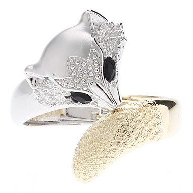 Золото Silvery Fox шипованных браслет с бриллиантами
