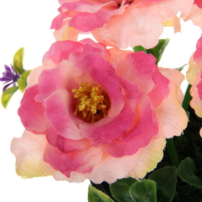 Композиция розы 20*16 см с маленькими цветочками