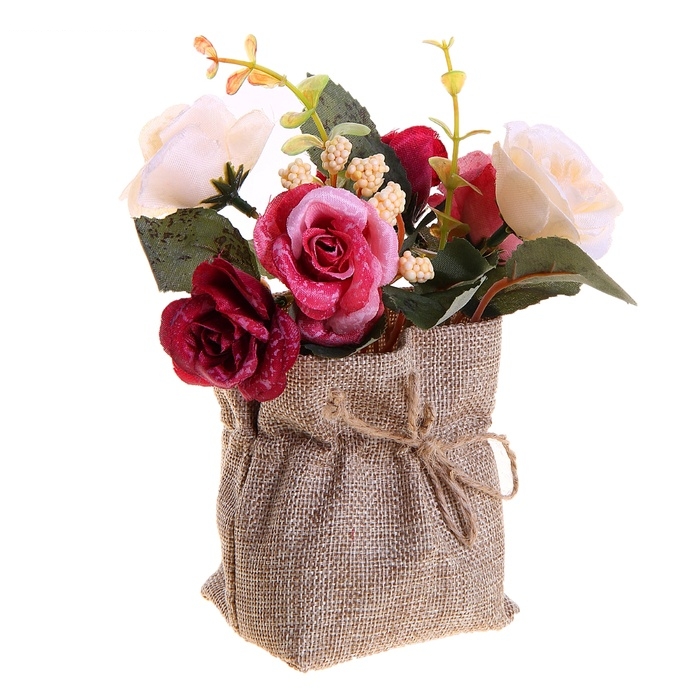 Композиция в мешочке бантик 16*10 см розы