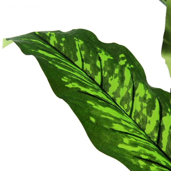 Куст искусственный с листьями с белыми прожилками