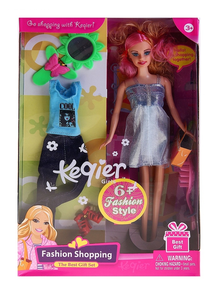 Кукла с одеждой и аксессуарами