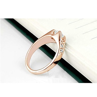 18K Роуз Позолоченные Принцесса Cut Циркон Обручальное кольцо