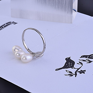 Heart-Shaped Diand Pearl Ring