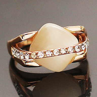 Мода очаровательной Ring Gem горный хрусталь (Random Color)