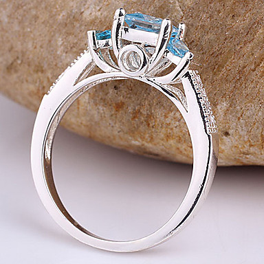 0,925 Серебряное кольцо для женщин квадратной формы 3-Stone Цирконий