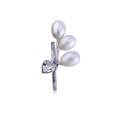 Heart-Shaped Diand Pearl Ring