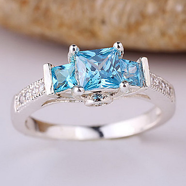 0,925 Серебряное кольцо для женщин квадратной формы 3-Stone Цирконий