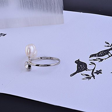 Heart-Shaped Diand Pearl Ring