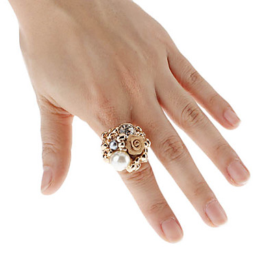 Elegant Lady Rose Pearl Ring Шипованная