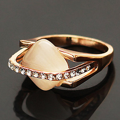 Мода очаровательной Ring Gem горный хрусталь (Random Color)