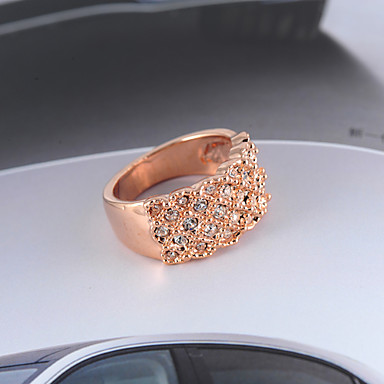 Уникальная 18K розовое золото Роскошные Покрытие обручальные кольца / Кольца Saphire с австрийскими кристаллами шарма ювелирных изделий