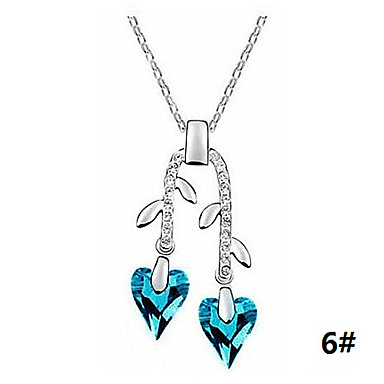 С бриллиантами отделения Heart-Shaped Crystal ожерелье