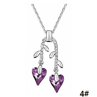 С бриллиантами отделения Heart-Shaped Crystal ожерелье