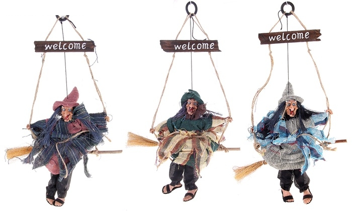 Баба яга в сандалях, качается на метле, музыкальная