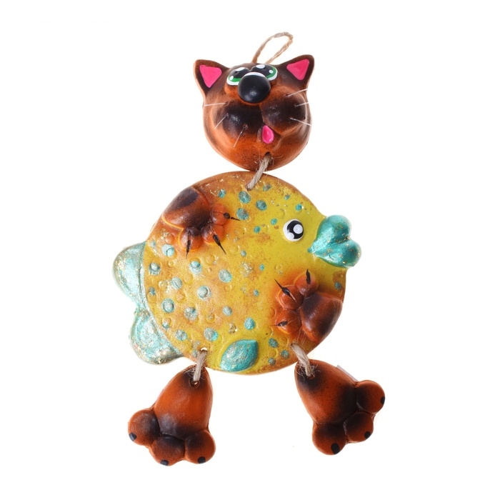 Сувенир Кот висячий с рыбой 17см 211