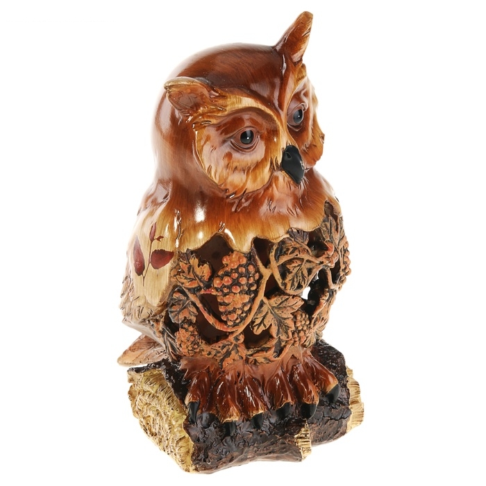 Сувенир Совушка на пне резная