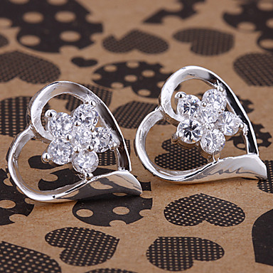 Серебряное сердце с серьгами стержня цветка Rhinestone