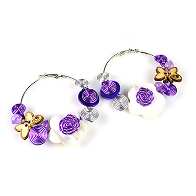 Фиолетовый проволоки оборачивается женщины серьги