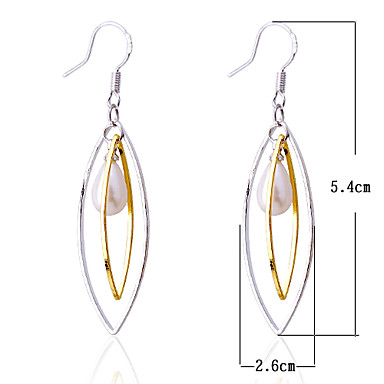 Модные два Оставить Pattern Серьги (белый)