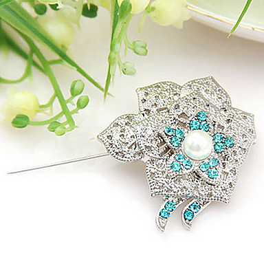 Серебряный цветок Перл Форма Женский Броши (случайный цвет)